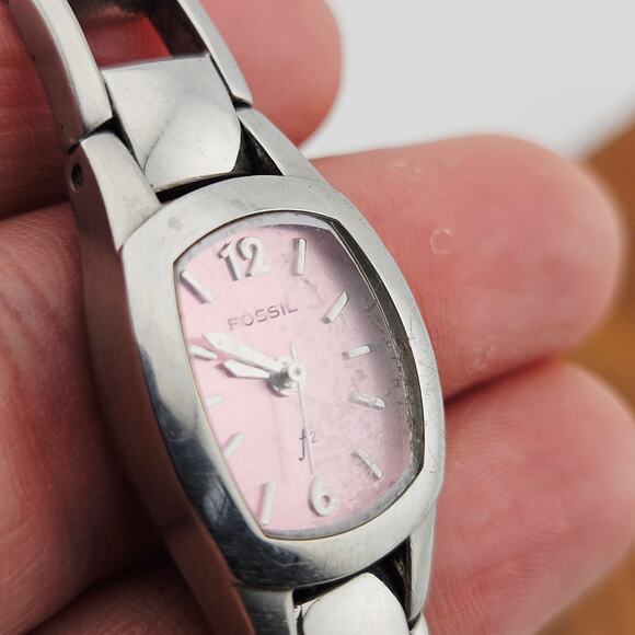 Fossil Women's Pink Dial Silver Tone Link Watch Preppy Y2K Barbiecore ES-9858 - Picture 3 of 7
